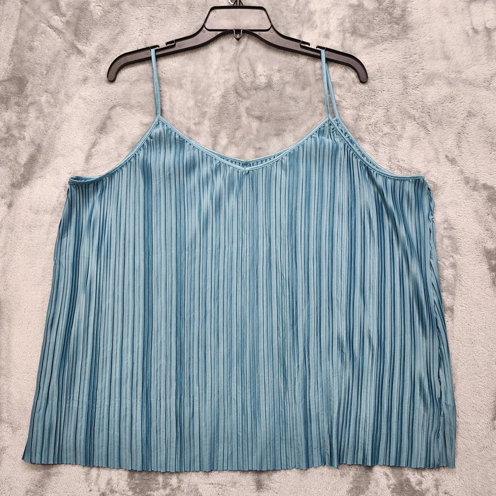 Maurices Top Womens 0X Blue Pleated Plisse Cami Tank Silky Crop V-Neck Party